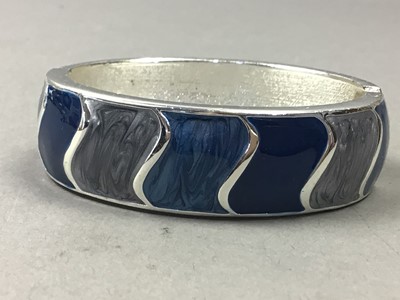 Lot 299 - A LOT OF COSTUME JEWELLERY AND FOUR NECKLACE STANDS