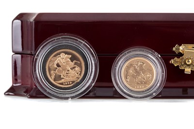 Lot 41 - THE ELIZABETH II FIRST PROOF SOVEREIGN AND HALF SOVEREIGN SET