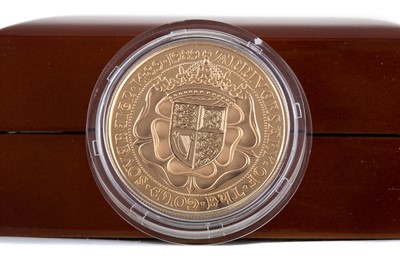 Lot 49 - THE 1989 QUEEN ELIZABETH II TUDOR ROSE FIVE POUND SOVEREIGN