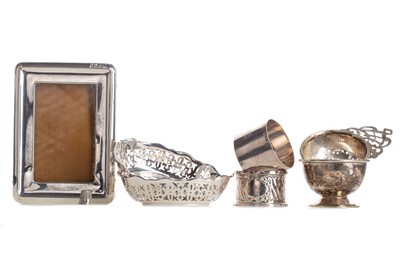 Lot 11 - A GEORGE V SILVER SUGAR CASTER AND FURTHER SMALL SILVER
