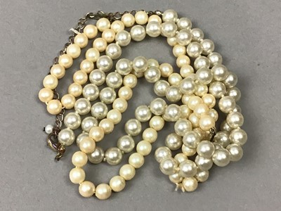 Lot 372 - AN ART DECO PASTE NECKLACE AND OTHER JEWELLERY AND A ROLLED GOLD POCKET WATCH