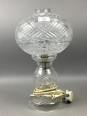 Lot 489 - A CRYSTAL TABLE LAMP