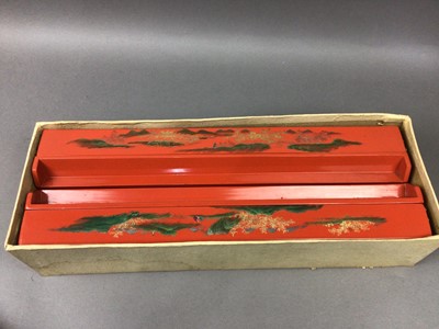 Lot 5 - A MAHJONG SET AND SET OF FOUR TILE RACKS