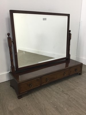 Lot 102 - A MAHOGANY DRESSING TABLE MIRROR