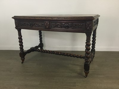 Lot 773 - A VICTORIAN OAK LIBRARY TABLE