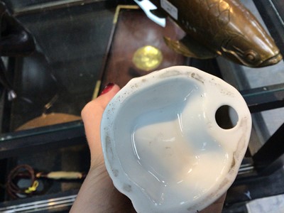 Lot 8 - A GERMAN PORCELAIN MONKEY BAND