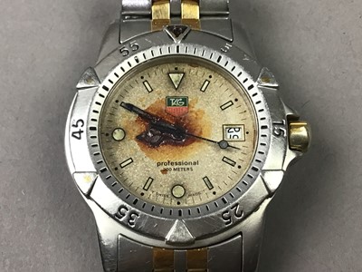 Lot 22 - A GENTLEMAN'S TAG HEUER PROFESSIONAL STAINLESS STEEL QUARTZ WRIST WATCH