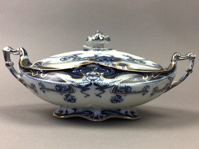 Lot 184 - A ROYAL STAFFORDSHIRE PART DINNER SERVICE