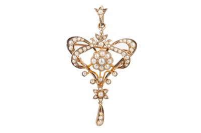 Lot 463 - A LATE VICTORIAN SEED PEARL AND NINE CARAT GOLD HOLBEIN PENDANT
