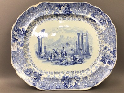 Lot 219 - A COLLECTION OF BLUE AND WHITE CERAMICS