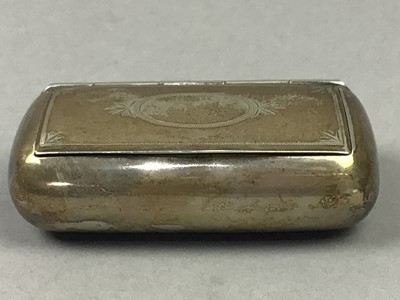 Lot 283 - THREE 19TH CENTURY SNUFF BOXES