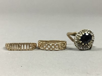 Lot 300 - A LOT OF GOLD, SILVER AND OTHER JEWELLERY