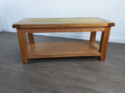 Lot 313 - AN OAK TWO TIER COFFEE TABLE