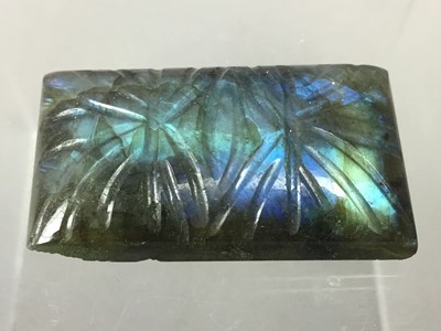 Lot 360 - A CERTIFICATED UNMOUNTED LABRADORITE