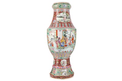 Lot 1070 - LARGE CHINESE FAMILLE ROSE VASE