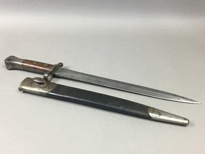 Lot 380 - A VICTORIAN LEE METFORD BAYONET AND A SMITH & WESSON KNIFE