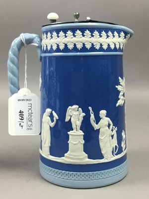 Lot 409 - A LOT OF BLUE AND WHITE CERAMICS