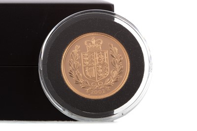 Lot 12 - AN ELIZABETH II GOLD SOVEREIGN DATED 2002