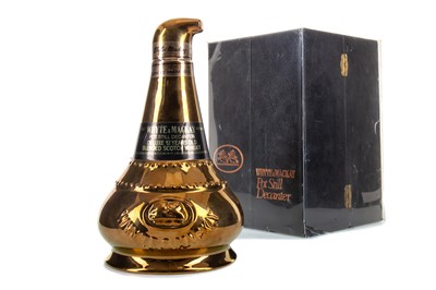 Lot 19 - WHYTE & MACKAY 12 YEAR OLD DECANTER 75CL