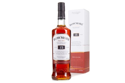 Lot 252 - BOWMORE 15 YEAR OLD