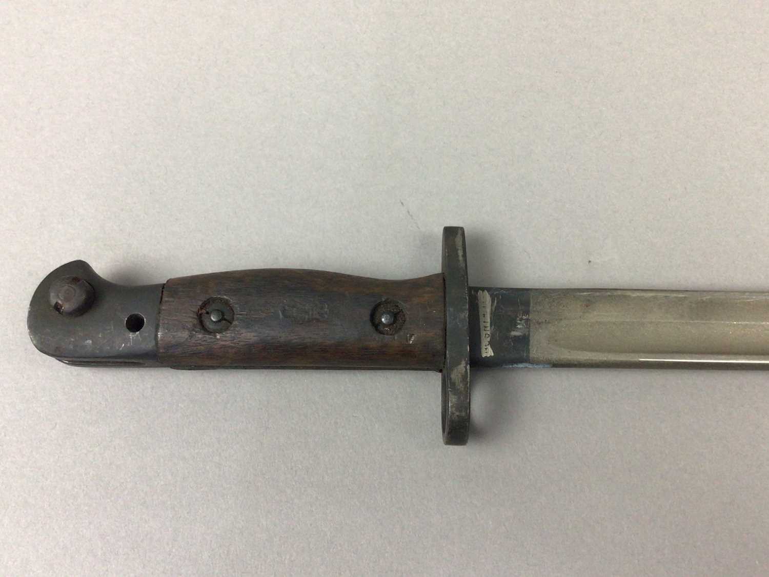 Lot 105 - A 1907 PATTERN BAYONET BY WILKINSON