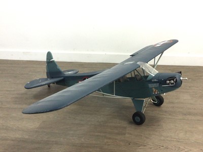 Lot 511 - A LOT OF LARGE MODEL PLANES