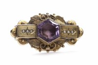 Lot 194 - VICTORIAN AMETHYST AND PEARL BROOCH set with a...