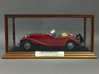 Lot 1032 - MERCEDES-BENX 1:18 SCALE MODELS