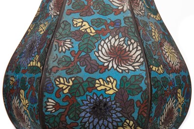 Lot 1064 - A LATE 19TH/EARLY 20TH CENTURY CHINESE BRONZE AND CHAMPLEVE ENAMEL VASE