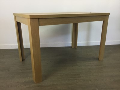 Lot 192 - A MODERN OAK EFFECT DINING TABLE AND FOUR CHAIRS