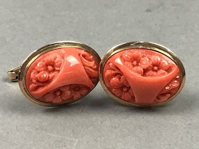 Lot 2 - A PAIR OF CORAL CUFFLINKS