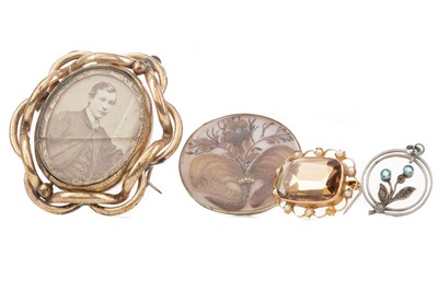Lot 1132 - A GROUP OF VICTORIAN BROOCHES AND AN EDWARDIAN BROOCH