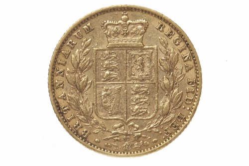 Lot 512 - GOLD SOVEREIGN DATED 1870