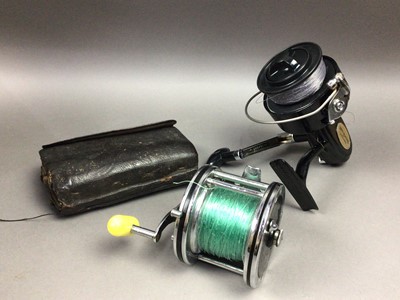 Lot 33 - A COLLECTION OF SPINNING REELS