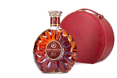 Lot 41 - REMY MARTIN XO SPECIAL FINE CHAMPAGNE COGNAC