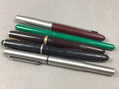 Lot 17 - A COLLECTON OF PENS