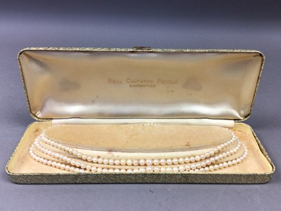 Lot 25 - A PEARL NECKLACE AND OTHERS