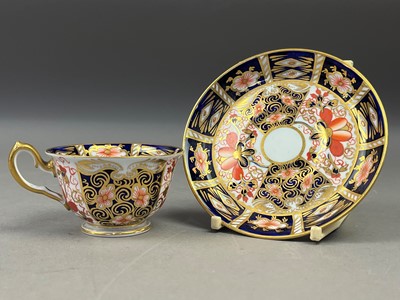 Lot 154 - A ROYAL CROWN DERBY CUP AND SAUCER AND OTHER TEA WARE