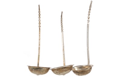 Lot 63 - A PAIR OF GEORGE IV SILVER SAUCE LADLES, AND SIFTING SPOON