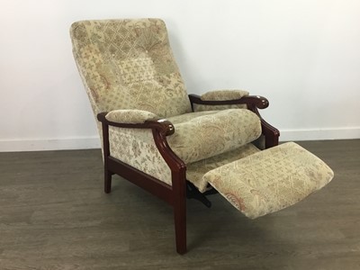 Lot 197 - A PAIR OF CINTIQUE UPHOLSTERED RECLINING ARMCHAIRS