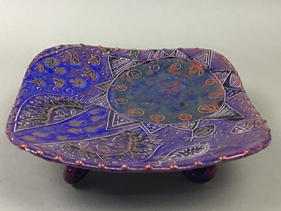 Lot 274 - A DIANE MCCORMICK POTTERY SQUARE COMPORT AND OTHER CERAMICS AND GLASS