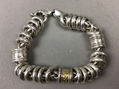 Lot 393 - A SILVER BRACELET