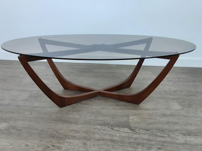 Lot 395 - A MODERNIST STYLE COFFEE TABLE