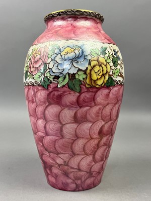 Lot 343 - A MALING VASE AND OTHER CERAMICS