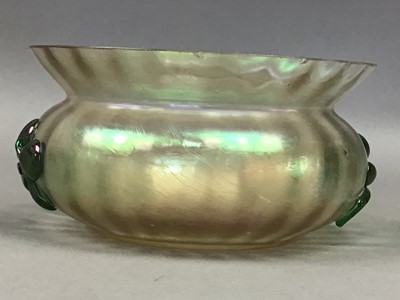 Lot 400 - A GROUP OF ART NOUVEAU STYLE GLASS AND CERAMIC BOWLS, VASES AND TABLE CENTRE PIECE