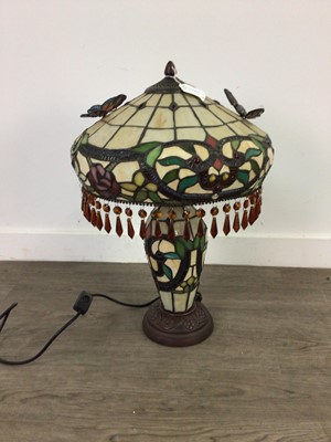 Lot 440A - A TIFFANY STYLE TABLE LAMP