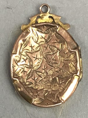 Lot 162 - A NINE CARAT GOLD LOCKET AND OTHER COSTUME JEWELLERY