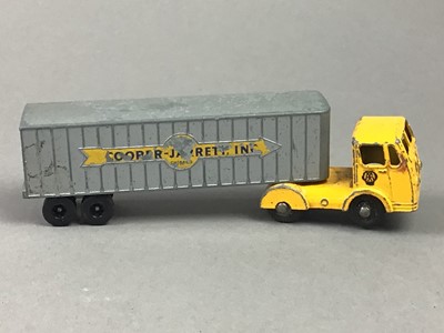 Lot 133 - A COLLECTION OF CORGI, MATCHBOX AND DIE-CAST MODEL VEHICLES