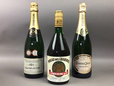 Lot 138 - 2 BOTTLES OF NON-VINTAGE CHAMPAGNE AND 1 BOTTLE OF PINEAU DES CHARENTES