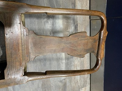 Lot 856 - A SET OF SIX AND A SMALLER PAIR OF 18TH CENTURY WALNUT URN BACK DINING CHAIRS OF QUEEN ANNE DESIGN